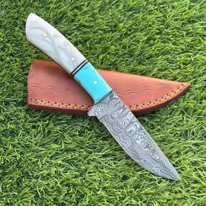 Couteau de chasse et de survie en acier Damas - Outil de camping multifonctionnel durable avec garantie de 3 ans - Product Image 6