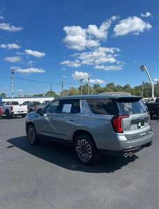 Nuevo/USADO 2023 GM C YUKON DENALI 360 Cámara Trasera Capacidad de Carga 31-40T Emisión Diésel/GASOLINA Automático EN VENTA - Product Image 4