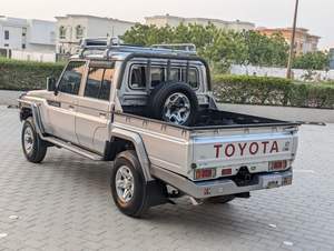 Toyota Land Cruiser Pick Up Doble Cabina 4.5L 2019 Usada, Equipamiento Completo - Product Image 6