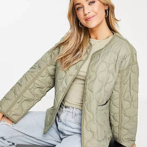 Vente chaude personnalisée 2025 OEM vente en gros dames léger résistant à l'eau matelassé doudoune - Product Image 1