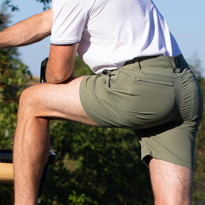 Pantalones cortos de golf transpirables para hombre personalizados con material elástico de impresión OEM para regalos de marca y ropa de equipo - Product Image 5