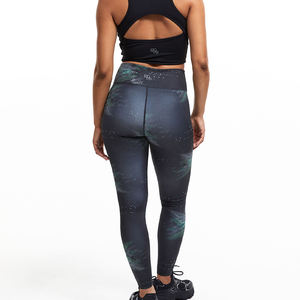 Ensemble yoga d'entraînement 3 pièces personnalisé de haute qualité avec votre propre logo Tissu tricoté taille haute multicolore - Product Image 2