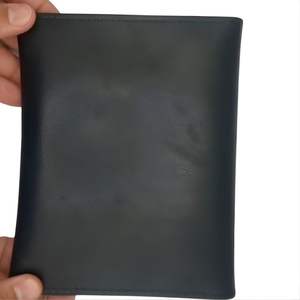 Porte-cartes de Mahjong Premium en Cuir – Étui Minimaliste et Fin pour Cartes et Billets avec Fermeture à Pression Sécurisée pour Voyage et Usage Quotidien - Product Image 4