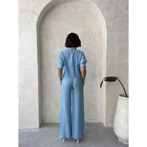 เสื้อผู้หญิงแบบจีบระบายประดับลายผีเสื้อ-เสื้อขายส่ง - Product Image 1