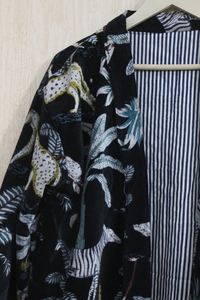 ชุดนอนผ้ากำมะหยี่พิมพ์ลายดอกไม้เสื้อคลุมรีสอร์ทสุดหรูเสื้อแจ็คเก็ตยาวสำหรับฤดูหนาวเสื้อคลุมกำมะหยี่ชาตอนเช้า - Product Image 5