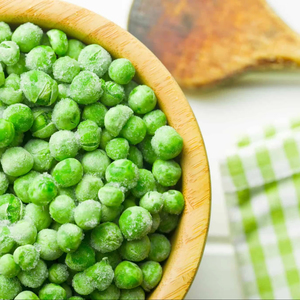 Guisantes verdes congelados frescos de primera calidad disponibles a granel, ideales para sopas, salteados, platos preparados, compradores de servicios de alimentos y venta al por mayor - Product Image 1