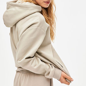 2025 New Design Thick Winter Soft Plush <b>Heated</b> <b>Hoodie</b> <b>Blanket</b> with Sleeves Heating Pad OEM Service Available - Product Image 6