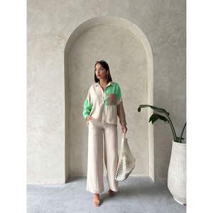 Blusas y Camisas para Mujer con Adornos, Disponibilidad al por Mayor - Product Image 3