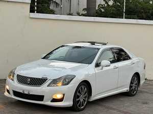 Toyota Crown Athlete 2009 en bon état, boîte de vitesses manuelle/automatique, moteur turbo, R15/R20, cuir clair, conduite à gauche, japonais - Product Image 5