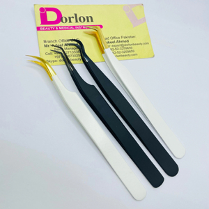 Pince à épiler d'extension de cils au plasma noir à revêtement de couleur avec logo personnalisé Crochet de volume en acier durable Tweakaser de cils - Product Image 1