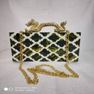 Bolso de Mano Plegable Multifuncional Portátil de Cristal Clásico Hecho a Mano en Color Blanco - Product Image 3