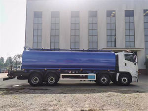 Camión Cisterna de Agua Usado 8x4 de 20cbm, 350HP Diésel, Hecho en China - Product Image 4