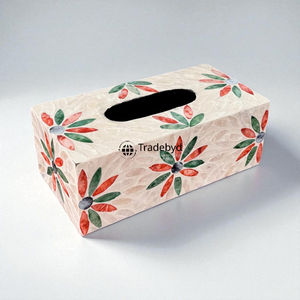 Porta Caja de Pañuelos Decorativo con Diseño Floral Grabado, Calidad Premium, Hecho a Mano para Hogares Modernos y Elegantes - Product Image 5