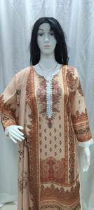 Salwar Kameez en micro-crêpe lourd, imprimé numérique, broderies en dentelle, réversible, moderne, exclusivement pour les fêtes et les mariages - Product Image 6