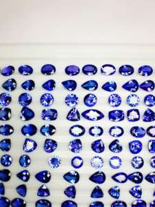 อัญมณีแทนซาเนียผสมรูปทรงผสมแร่แทนซาเนียที่มีความร้อนตามธรรมชาติความแวววาวที่ยอดเยี่ยมและชิ้นที่สวยงามมากสำหรับการทำเครื่องประดับ - Product Image 2