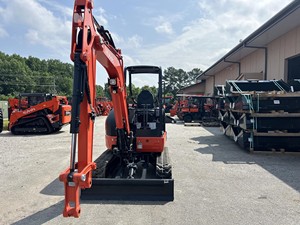 ซื้อรถขุดขนาดเล็ก Kubota KX040-5 ปี 2025 รถขุดไฮดรอลิก 4 ตันที่เชื่อถือได้ พร้อมแรงขุดสูงและประหยัดน้ำมัน - Product Image 2