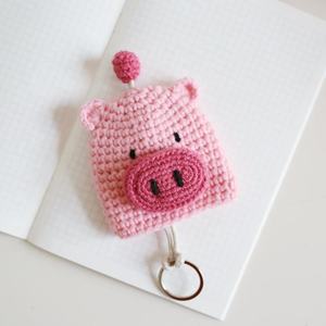 Porte-clés de style dessin animé japonais, tricoté à la main, crochet DIY, housse de clé tendance, accessoire de mode pour femmes - Product Image 1