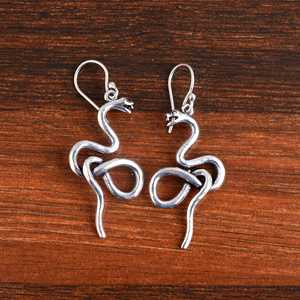 Pendientes Colgantes de Serpiente de Moda 2026, Joyería Gótica de Latón para Mujer, Latón Antiguo Plateado, Diseño Animal, Para Venta al por Mayor/OEM/ODM - Product Image 6