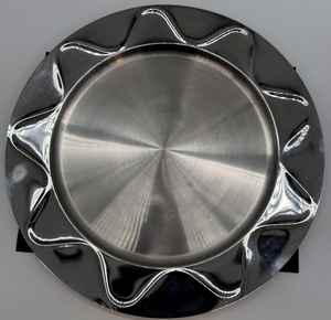 Assiette de service en métal artisanal écologique nouvelle couleur grise en métal pour chargeur assiette forme hôtel ustensiles de cuisine plaqué décoratif - Product Image 1