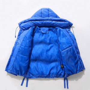Veste d'hiver détachable à capuche pour hommes Veste imperméable avec logo personnalisé Taille personnalisée avec design unique - Product Image 5