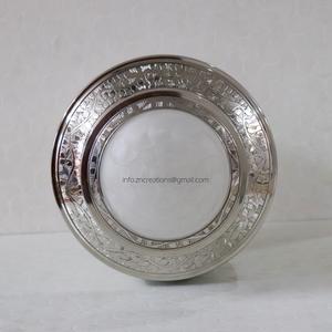 โกศใส่เถ้าผู้ใหญ่แบบพรีเมี่ยมเคลือบสีขาวมุกสวยออกแบบได้ตามต้องการงานศิลปะของผู้ผลิตอลูมิเนียมแกะสลักรูปเถ้ากระดูกมนุษย์ - Product Image 4