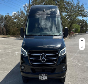 รถตู้เมอร์เซเดส-เบนซ์ สปรินเตอร์ 3500XD ปี 2022 มือสอง สภาพดี พวงมาลัยซ้าย เบาะหนัง พร้อมส่ง - Product Image 1