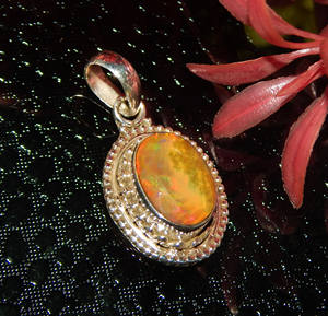 Pendiente Fino de Plata de Ley 925 con Ópalo Etíope Natural Welo, Chapado en Oro Rosa y Rodio, Estilo Vintage para Parejas - Product Image 4