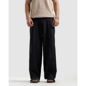 Pantalones de mujer de corte ancho plisados de cintura alta en crepé, antiarrugas, transpirables, con apliques y detalles elásticos tipo cargo. - Product Image 2