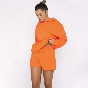Streetwear sexy avec logo personnalisé Ensembles 2 pièces pour femmes Short pull-over oversize Ensemble short de jogging à capuche à manches longues pour femmes - Product Image 5