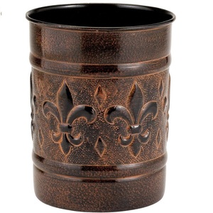 Ensemble de boîtes vintage à fleurs en relief, contenants de rangement cylindriques royaux antiques - Product Image 4