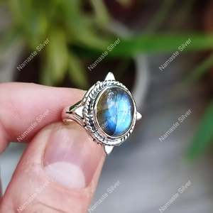 Oval <b>Labradorite</b> <b>Ring</b> Handmade Sterling Silver Boho Jewelry Natural Gemstone Geometric Pattern Birthday Anniversary Gift for Her - Product Image 5