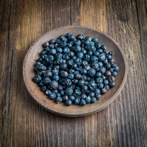 Bulk supply New season Organic natural dried juniper berries premium quality wholesale private label packaging for international - Product Image 4