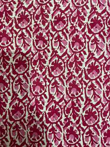 Tissu en coton cambric biologique traditionnel imprimé Jaipuri 60x60, imprimé à la main, pour robes, sacs, rideaux et couvertures pour filles - Product Image 3