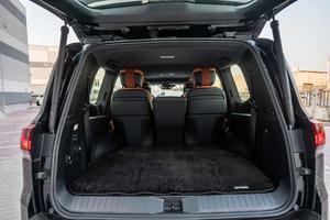 Precio Directo de Fábrica 2025 Toyota Land Cruiser VX 3.3L Diésel, Asientos VIP de Lujo MBS y Techo con Luces de Estrellas - Product Image 4