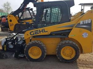 Used Diesel Gehl R190 Mini Skid Steer Loader 75KW Compact <b>Wheel</b> Loader <b>Small</b> Construction Loader for Farm and Site Work - Product Image 4