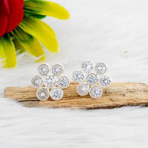 ต่างหูเพชรสวิสสีเงิน925สุดเก๋อินเทรนด์สำหรับงานแต่งงานเพทายลูกบาศก์ของขวัญขนาดเล็กที่เรียบง่ายสำหรับผู้หญิง - Product Image 1