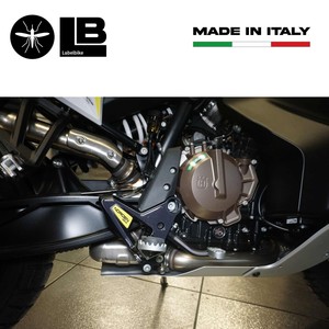 Adesivo Logo 3D Personalizzato per Cavalletto Moto Compatibile con Husqvarna Norden 901 - Product Image 4