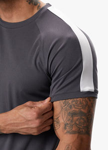 เสื้อยืดออกกำลังกายผู้ชายน้ำหนักเบา สำหรับฟิตเนส ฝึกซ้อม ลำลอง สไตล์สตรีทแวร์ เสื้อกีฬา - Product Image 6