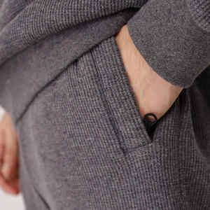 Ensemble de survêtement décontracté grande taille en coton 100% délavé à l'acide, taille élastique, imprimé uni, respirant, pour l'hiver, le football, avec logo personnalisé - Product Image 3