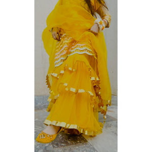 Elegante Vestido Estilo Garara con Corte en A, Hecho a Mano con Tela de Chifón, Cintura Natural, Manga Corta y Volantes para Ocasiones Festivas - Product Image 4