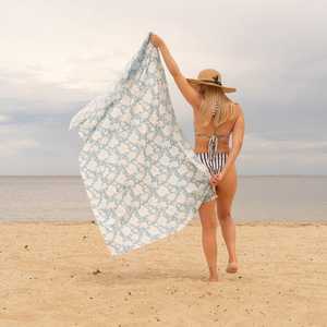 Sarong en coton imprimé à la main avec des motifs floraux bleus, léger, foulard d'été, enveloppe de plage, cadeau pour femmes et hommes - Product Image 2