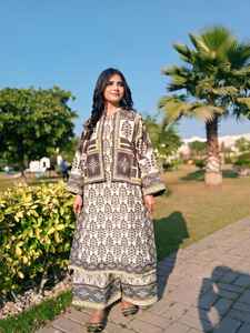 Colección de Salwar Kameez Pakistaní con Chaqueta Larga y Corta, Precio al por Mayor, Calidad Premium, Tela Karandi para Invierno, Impexpo RM Impexpo - Product Image 5