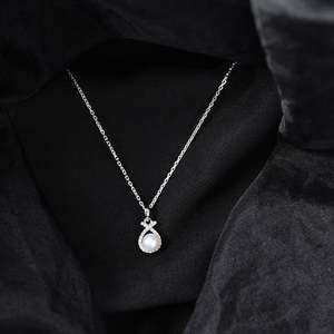 Cadena con colgante de perlas de agua dulce Asal plateadas con forma de gota de agua, collar elegante y con estilo - Product Image 2
