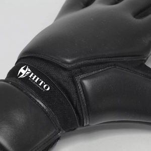 Gants de gardien de but en latex allemand super doux de 4 mm, avec dos en silicone injecté, coupe enroulée négative, sangle élastique attachée, logo personnalisé - Product Image 4