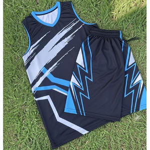 Uniformes de Baloncesto Sublimados Personalizados para Adultos, Talla Grande, Sin Mangas, Ajuste Holgado con Diseño Reversible, Pantalones Cortos Transpirables para Equipos - Product Image 4