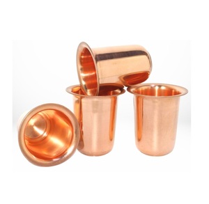 Cobre puro hecho a mano con juego de 4 copas de vino terminadas para tiendas minoristas nuevo diseño de vidrio de cobre para beber - Product Image 1