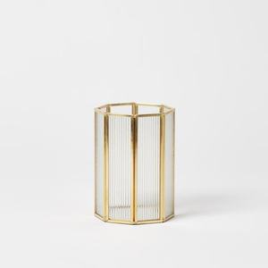 Boîte à outils de maquillage en verre en laiton hexagonal avec boîte en verre de mariage de finition plaquée or pour l'organisation et la décoration de bijoux et de maquillage - Product Image 5