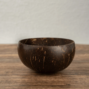 ชามกะลามะพร้าวธรรมชาติทำมือ ชามไม้มะพร้าวเป็นมิตรกับสิ่งแวดล้อม สำหรับสลัด สมูทตี้ และของตกแต่งบ้านที่ยั่งยืนจากเวียดนาม - Product Image 1