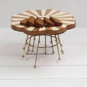 Trabajo martillado, nueva colección de moda, soporte de exhibición de pastel de mesa, la mejor calidad, tamaño grande, 2 niveles, soporte clásico para pastel de mesa de boda - Product Image 4