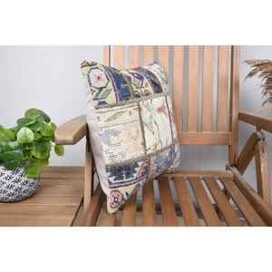 Almohada de lana Premium bohemia de 18x18 Cojín Kantha Beige Patrones Vintage Técnica tejida Portátil para uso en sofá para Navidad - Product Image 2